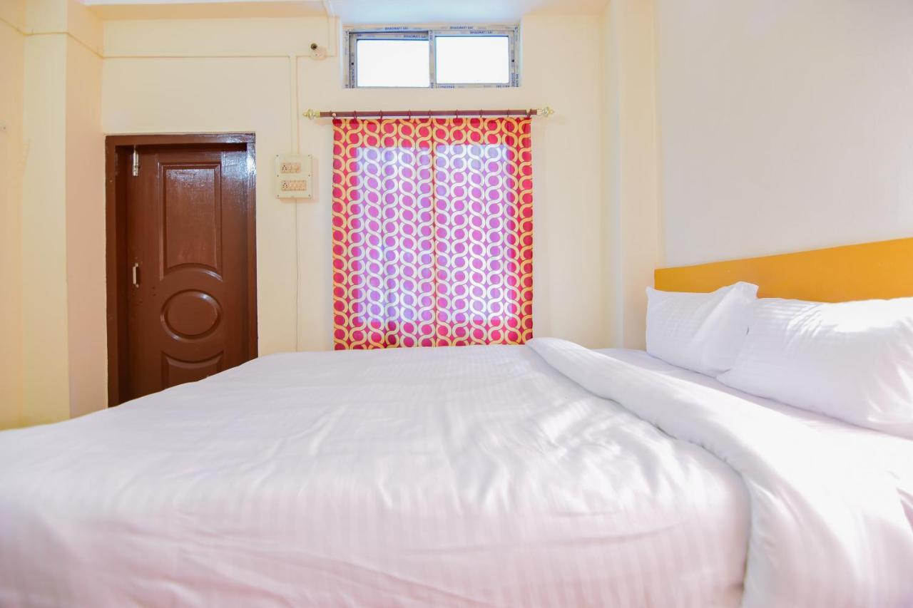 Spot On 30735 Dreamland Guest House Dispur Eksteriør bilde
